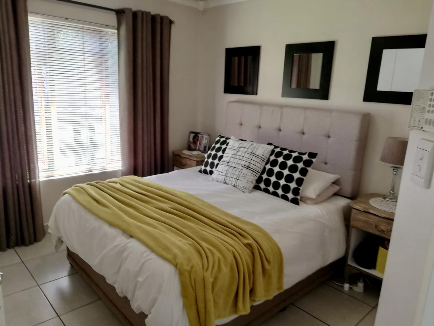 2 Bedroom Property for Sale in Langenhovenpark Free State